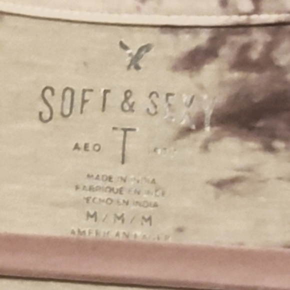 Soft & Sexy Purple tie dye tee shirt. Cute tie up front. - Picture 5 of 5